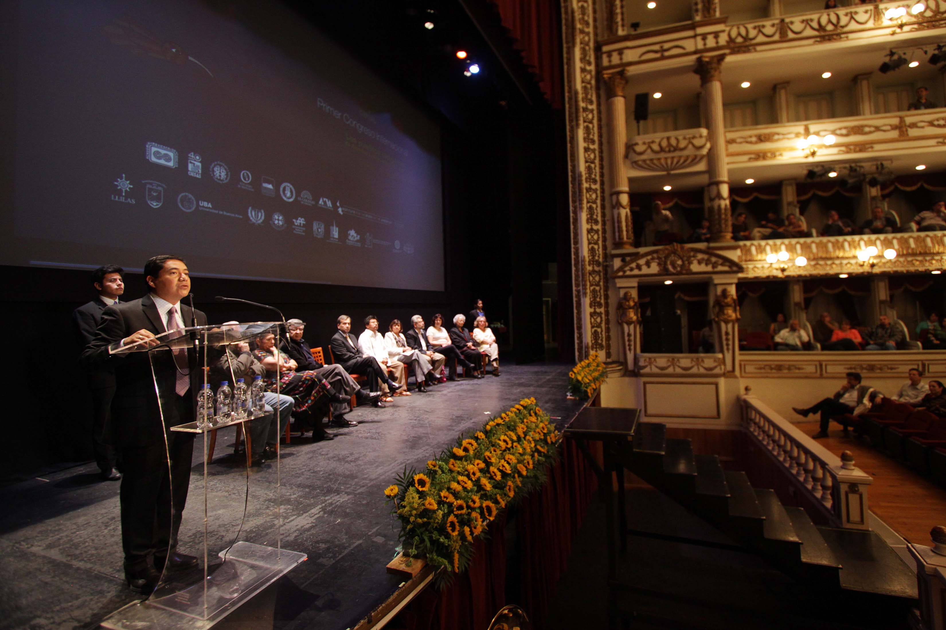 Inicia en Oaxaca Congreso «Los Pueblos Indígenas de América Latina»