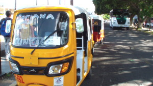 Mototaxis en la Colonia Reforma